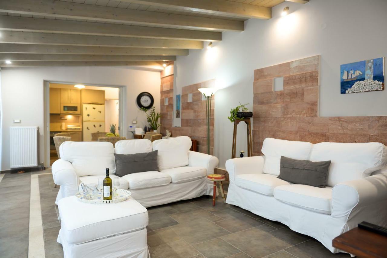 Villa Patras Luxury Seaside House Extérieur photo